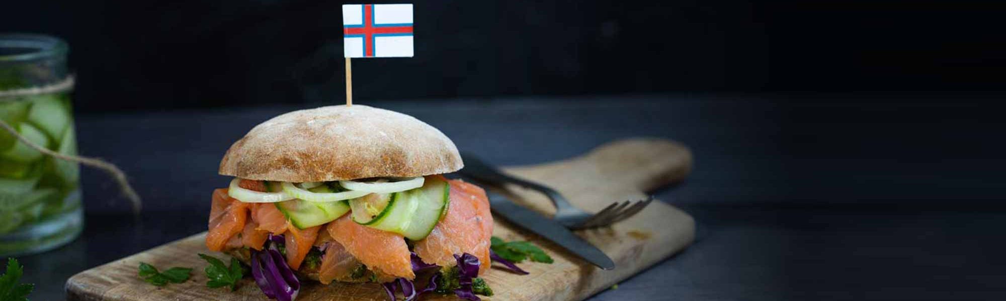 faeroesk-laks-i-skiver-burger